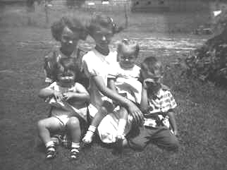 Betty, Hazel, Debra McDowell, Martha and Wayne Gray