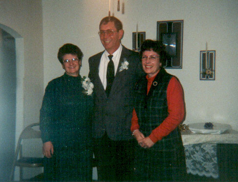 Debra, Roger, Nancy, 12-19-98