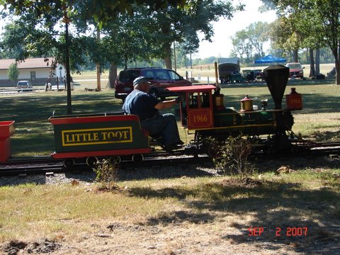 Gray Family Reunion, Charley Brown Park, Flora, Illinois, 2007
