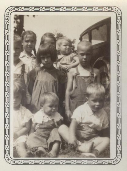 McDowell cousins and Aunt Charlene