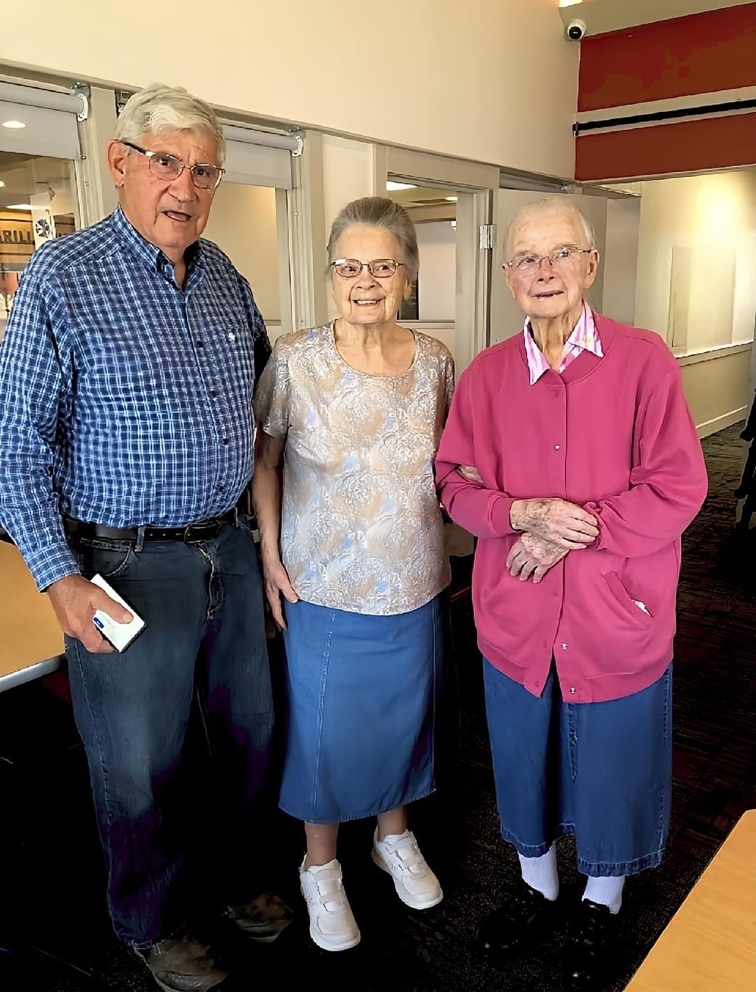 Tom and Kathleen, Hagen with Maxine Fryburger